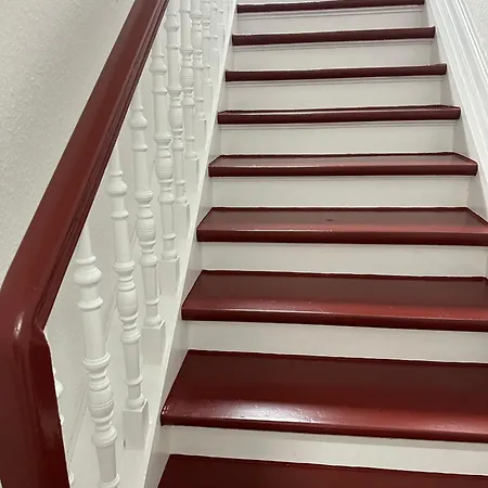 Premium-apartment Im Duisburger Sueden, Naehe Duesseldorf Flughafen & Messe, Komplett Ausgestattetes Mit Modernen Altbau-flair Apartament *