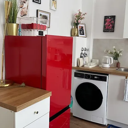 Premium-apartment Im Duisburger Sueden, Naehe Duesseldorf Flughafen & Messe, Komplett Ausgestattetes Mit Modernen Altbau-flair * Duisbourg
