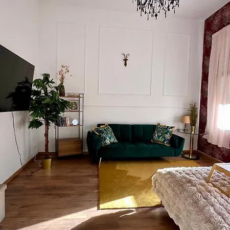 Appartement Premium-apartment Im Duisburger Sueden, Naehe Duesseldorf Flughafen & Messe, Komplett Ausgestattetes Mit Modernen Altbau-flair *