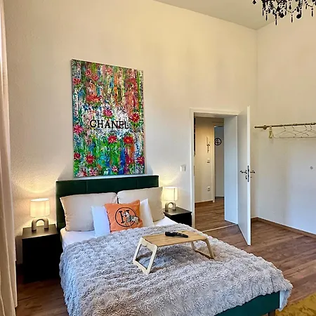 Premium-apartment Im Duisburger Sueden, Naehe Duesseldorf Flughafen & Messe, Komplett Ausgestattetes Mit Modernen Altbau-flair 아파트 *