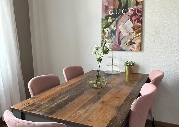 Premium-apartment Im Duisburger Sueden, Naehe Duesseldorf Flughafen & Messe, Komplett Ausgestattetes Mit Modernen Altbau-flair 뒤스부르크