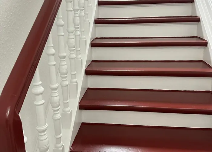 Premium-apartment Im Duisburger Sueden, Naehe Duesseldorf Flughafen & Messe, Komplett Ausgestattetes Mit Modernen Altbau-flair Appartement *