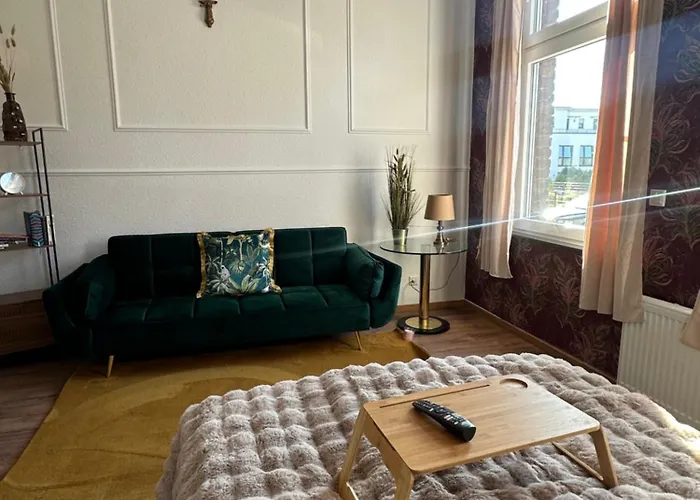 Premium-apartment Im Duisburger Sueden, Naehe Duesseldorf Flughafen & Messe, Komplett Ausgestattetes Mit Modernen Altbau-flair 아파트