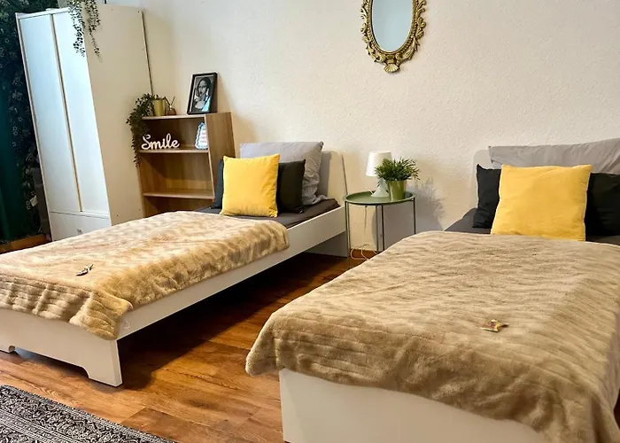 Appartement Premium-apartment Im Duisburger Sueden, Naehe Duesseldorf Flughafen & Messe, Komplett Ausgestattetes Mit Modernen Altbau-flair *