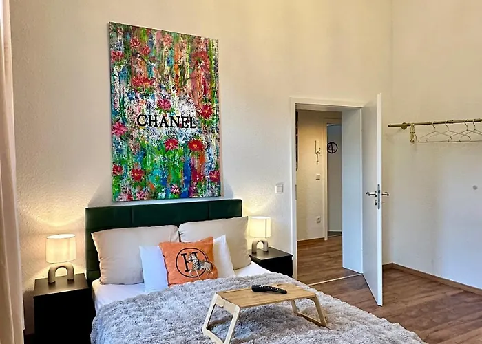 Premium-apartment Im Duisburger Sueden, Naehe Duesseldorf Flughafen & Messe, Komplett Ausgestattetes Mit Modernen Altbau-flair 아파트 *